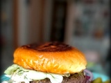 Beef burger Marie Rose sauce