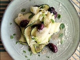 Tagliatelles de courgette crue aux olives et citron/ Tallarines de calabacín crudo con olivas y limon