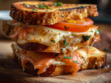 Croque-Monsieur saumon tomate mozza