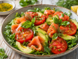 Salade saumon tomates avocat