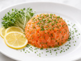 Tartare de saumon à la ciboulette