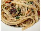 Linguines aux sardines, pignons et raisins secs