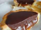 Tartelette sablé au chocolat sur lit coulant de caramel