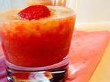 Smoothie melon- gingembre & coulis de fraises