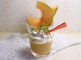 Cappuccino de melon au chèvre et au lard