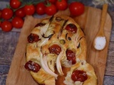 Focaccia oignons et tomates cerises