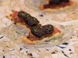 Tartes fines au boudin noir et confit d’oignons-échalotes