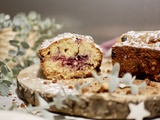 Espèce de Cake Sucré au Chocolat Blanc et Fruits Rouges