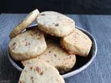 Biscuits aux dattes et amandes