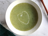 Soupe légère aux pommes de terre et courgette : simplicité et saveurs