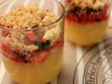 Verrine au lemon curd, fraise et crumble