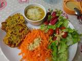 Assiette repas. Vinaigrette au yaourt et à la moutarde