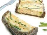 Quiche au sarrasin, amandes, jambon et asperges