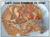 Lapin à la sauce tomate et vin rouge