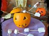 Mousse chocolat et coton-tige d'Halloween