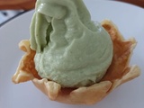 Crème glacée pistache avec la swirl Ninja