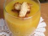 Soupe a la courge butternut , pomme et curry