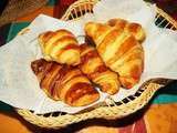 Croissants maison fourrés aux amandes