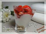 Mousse de coco sur crumble de kasha aux fraises