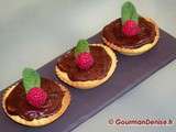 Tartelettes aux amandes, chocolat et framboises