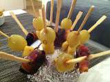 Brochettes pruneaux lard