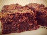 Brownies faciles au lait concentré, noisettes et praliné