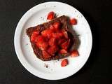 Pain perdu chocolaté aux fraises