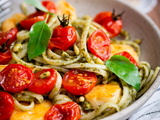 Tomates cerises rôties au halloumi