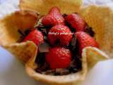 Tartelette en corolle de fraises