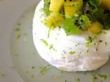 Pavlova mangue, kiwi et citron vert