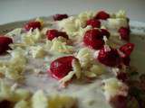 Gâteau aux framboises et sa mousse au chocolat blanc