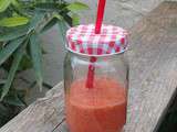 Délicieux smoothie fraise banane