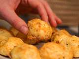 Gougères lardons emmental - recette en vidéo - Grignotine