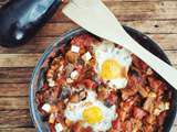 Shakshuka à l'aubergine et aux oeufs - Grignotine