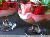 Coupe de Fraises sur lit de Rhubarbe