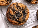 Cookies marbrés au beurre noisette et crème de sésame noir