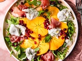 Salade d’hiver : burrata, kaki, grenade et jambon italien
