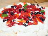 Pavlova aux fruits rouges