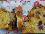 Cake au citron, raisins secs, cranberries et oranges confites