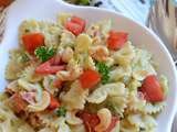 Farfalle con crema di avocado e pomodori