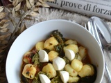 Gnocchi aux épinards sauce tomate pesto et mozzarella