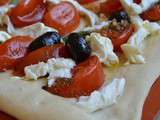 Pizza tomates confites mozzarella et sauge