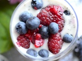 Pudding chia aux framboises et aux myrtilles