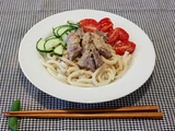 Nouilles udon froids au bœuf façon shabu shabu (gyū rei shabu udon)