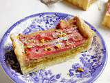 Tarte rose, rhubarbe et pistache