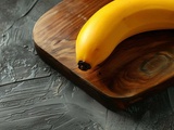 Préparez un pancake sain avec une simple banane pour le petit-déjeuner