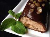 Bûche crème mascarpone & marrons, glaçage choco-menthe