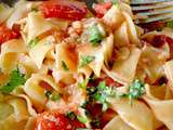 Tagliatelles à l'huile pimentées à l'ail et aux tomates