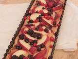 Tarte Lemon curd, nectarines blanches et fruits rouges