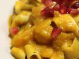 Nouilles thaïes au curry de butternut et cacahuètes